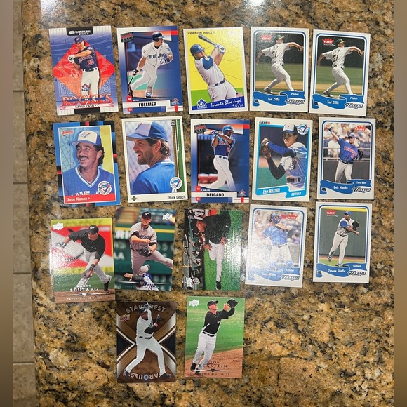 BLUE JAYS baseball cards - Picture 2 of 2